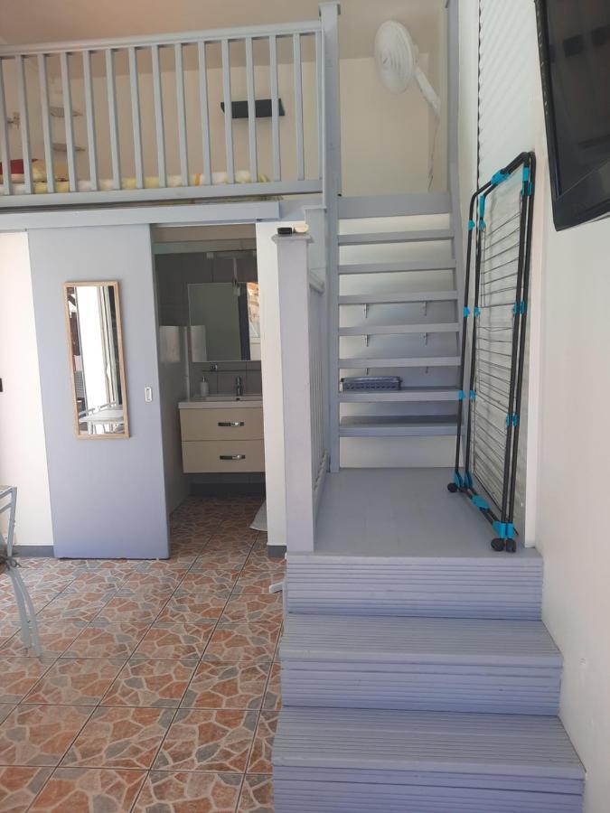 Studio Avec Piscine Privee, Idealement Situe Saint-Claude Exterior foto