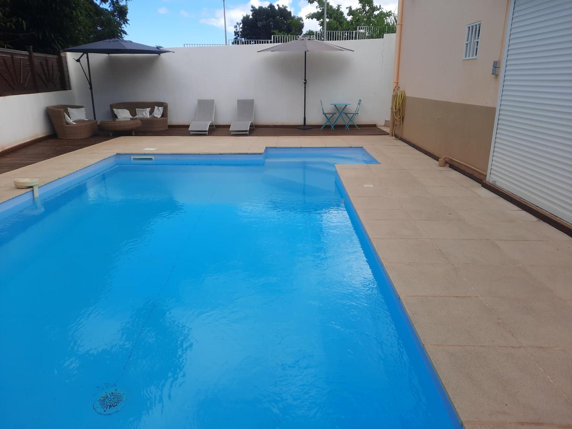 Studio Avec Piscine Privee, Idealement Situe Saint-Claude Exterior foto